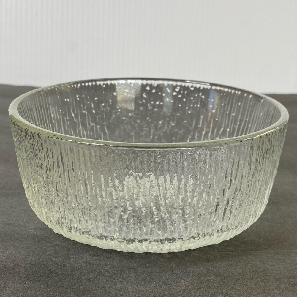 Vintage Indiana Glass Clear Crystal Ice Textured Bark 5" Fruit Bowl MCM